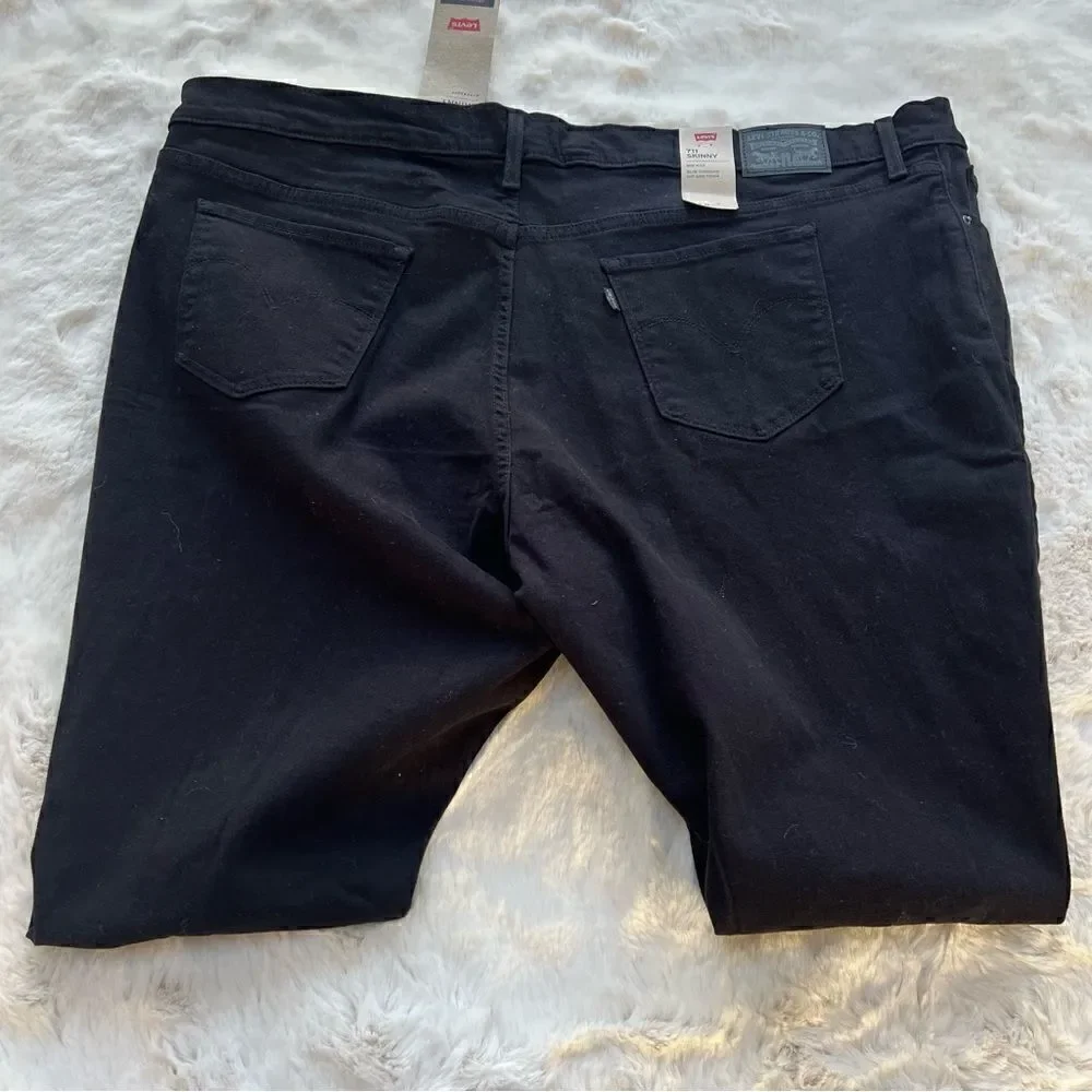 Levi’s 711 Distressed Skinny Jeans Black Denim Mid Rise 26W Plus Size NWT